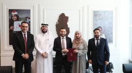 صورة جماعية عقب توقيع الاتفاقية