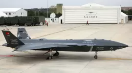 المقاتلة التركية "قزل ألما"