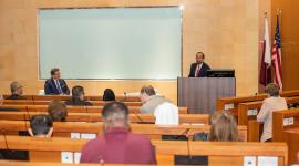 جانب من اللقاء