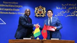 جانب من توقيع الاتفاق