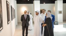 الدكتور خالد بن إبراهيم السليطي مدير عام كتارا يفتتح معرض "حكايات من الخرز" للفنانة نسيمة شكور