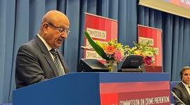 سعادة اللواء الدكتور عبدالله يوسف المال المستشار القانوني لسعادة وزير الداخلية