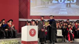 جانب من حفل التخرج