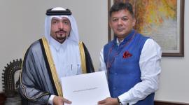 جانب من تسليم أوراق الاعتماد