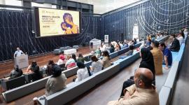 جانب من الندوة