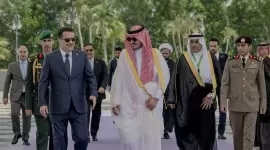 رئيس الوزراء العراقي ووزير النقل السعودي