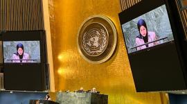 الشيخة علياء آل ثاني خلال إلقاء كلمتها