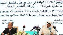 جانب من توقيع الاتفاقيتين