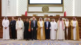 صورة جماعية على هامش الاجتماع