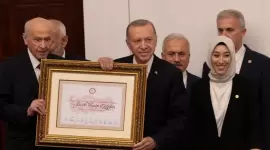أردوغان يتسلم وثيقة التنصيب