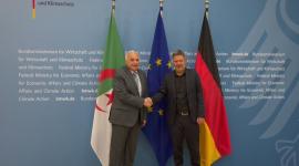 وزير الخارجية الجزائري مع وزير الاقتصاد وحماية المناخ الألماني