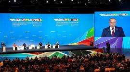 جانب من القمة