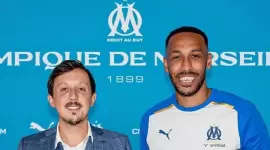 مارسيليا يعلن ضم الجابوني أوباميانج