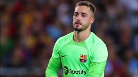 حارس المرمى الإسباني أرناو تيناس