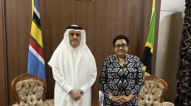 على هامش الاجتماع