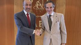 على هامش الاجتماع