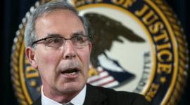 المدعي ديفيد وايس