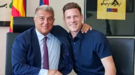 تير شتيجن مع رئيس برشلونة لابورتا