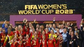 تتويج منتخب إسبانيا