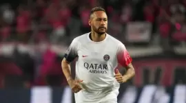 البرازيلي نيمار لاعب باريس سان جيرمان