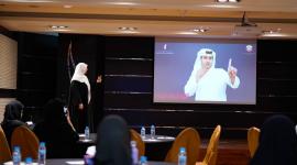 جانب من الورشة التي نظمها المركز الثقافي الاجتماعي للصم