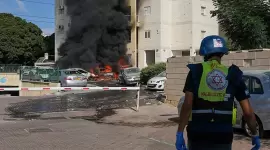 النيران تشتعل في عدد من المواقع داخل غلاف غزة