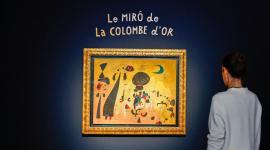 لوحة "نساء، قمر، نجوم"