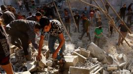 محاولات لإخراج ضحايا مجزرة الفاخورة من تحت الركام