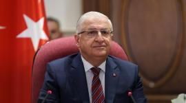 يشار غولر وزير الدفاع التركي