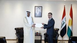 جانب من تسليم أوراق الاعتماد