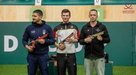 جانب من تتويج الفائزين