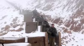 جنود إسرائيليون في دورية بأعالي جبل حرمون