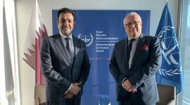 على هامش الاجتماع