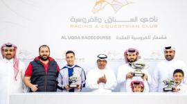 جانب من تتويج الفائزين