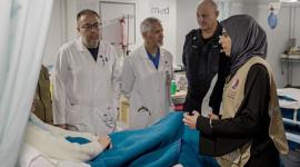 جانب من تفقد الجرحى الفلسطينيين