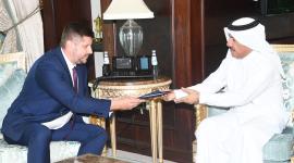 خلال تسليم الرسالة الخطية