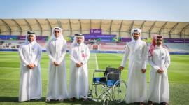 خلال تسليم الكراسي المتحركة للجنة