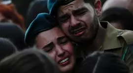 اثنين من عناصر جيش الاحتلال الإسرائيلي