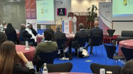 جانب من جلسات المنتدى