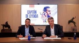 جانب من تمديد عقد اللاعب