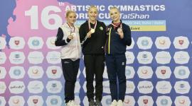 جانب من تتويج الفائزين