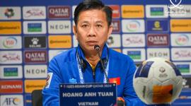 هوانغ انه توان المدير الفني للمنتخب الفيتنامي