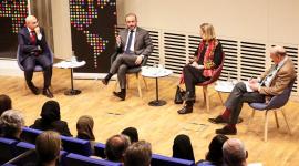 جانب من مشاركة المتحدث الرسمي للخارجية في فعالية المعهد السويدي