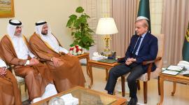 جانب من تسليم الرسالة