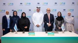 جانب من توقيع المذكرات