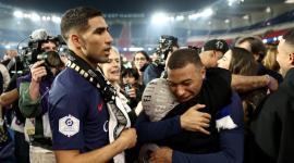 كيليان مبابي ووالدة أشرف حكيمي