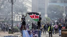 متظاهرون في كينيا يحتجون على قانون زيادة الضريبة