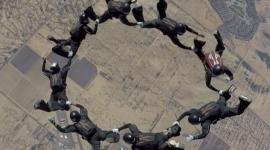 المنتخب القطري للقفز المظلي.jfif