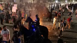 الشرطة الإسرائيلية اعتقلت عددا من المتظاهرين بتهمة إثارة الشغب