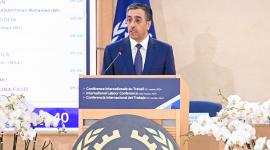 سعادة الدكتور علي بن صميخ المري وزير العمل